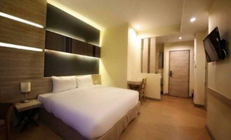 Sunshine One Hotell Pattaya Exteriör bild