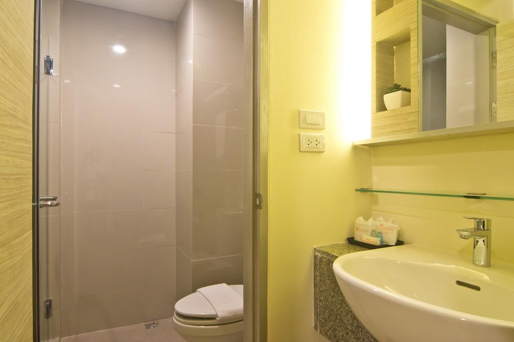 Sunshine One Hotell Pattaya Rum bild