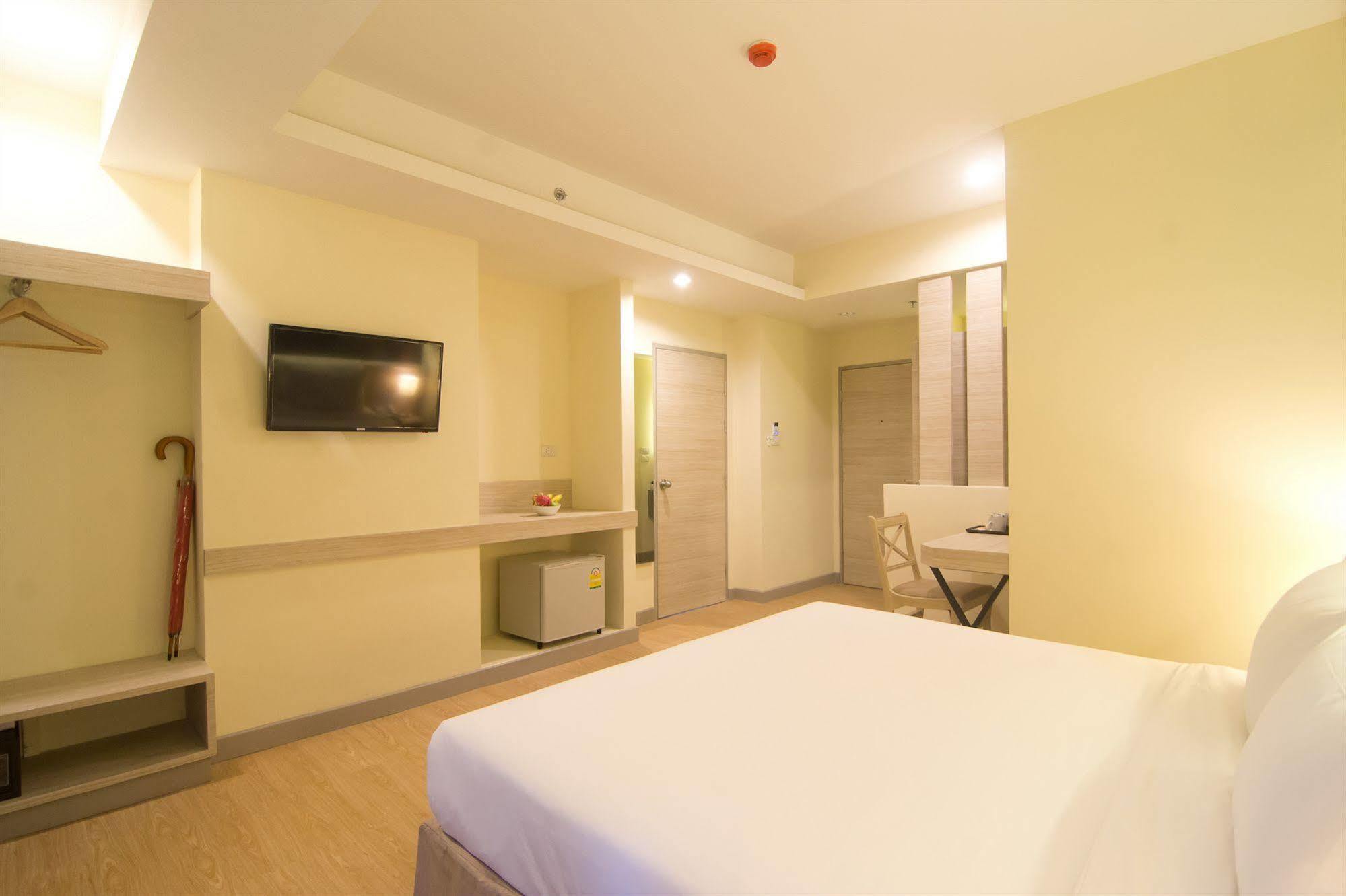 Sunshine One Hotell Pattaya Exteriör bild