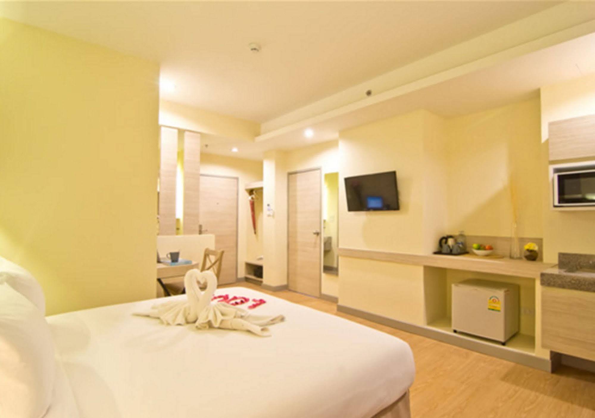 Sunshine One Hotell Pattaya Exteriör bild