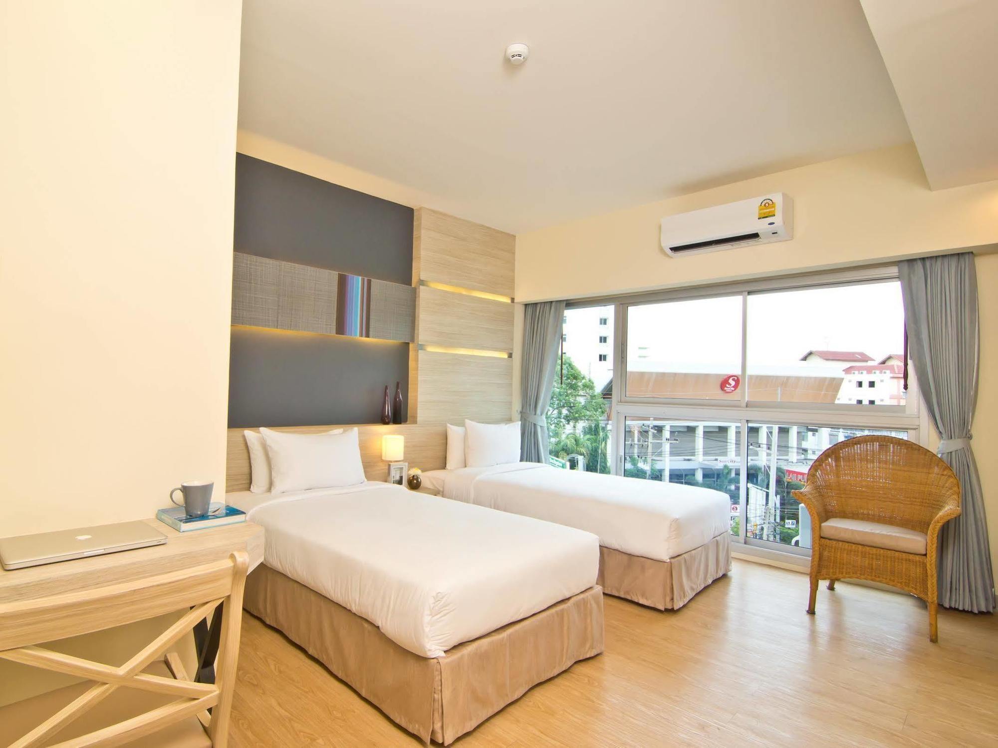 Sunshine One Hotell Pattaya Exteriör bild