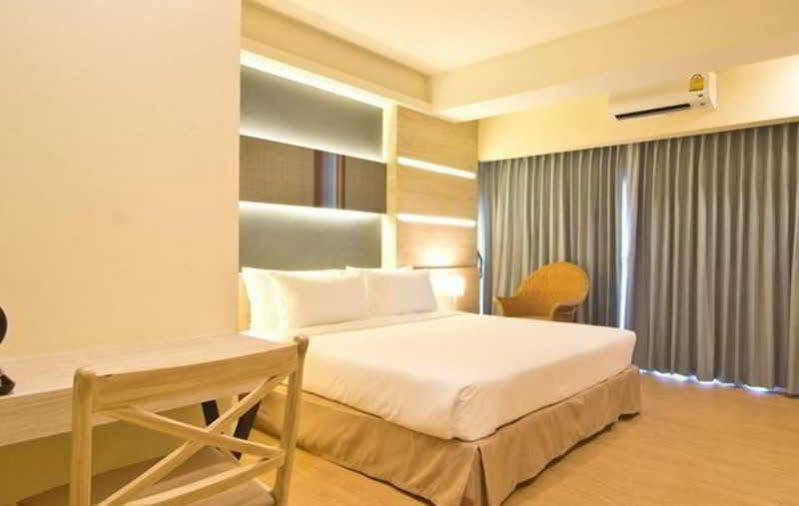 Sunshine One Hotell Pattaya Exteriör bild